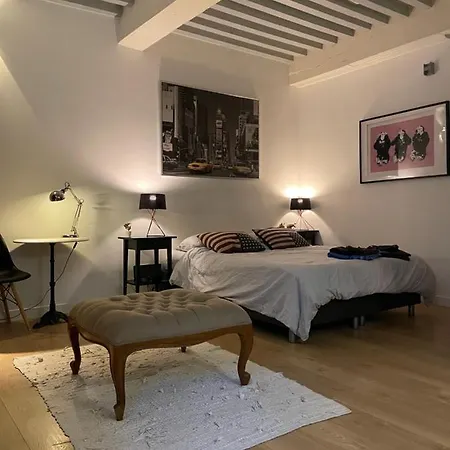 Studio Ground Floor Apartment *