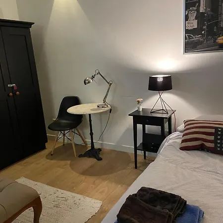 Studio Ground Floor Apartment *